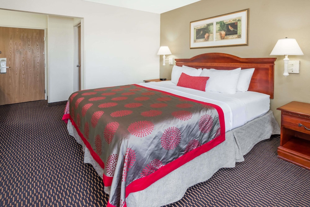 Ramada By Wyndham Columbia 23/51
