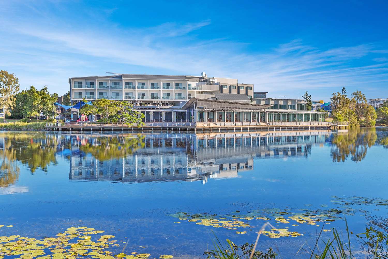 Best Western Plus North Lakes Hotel 3/50