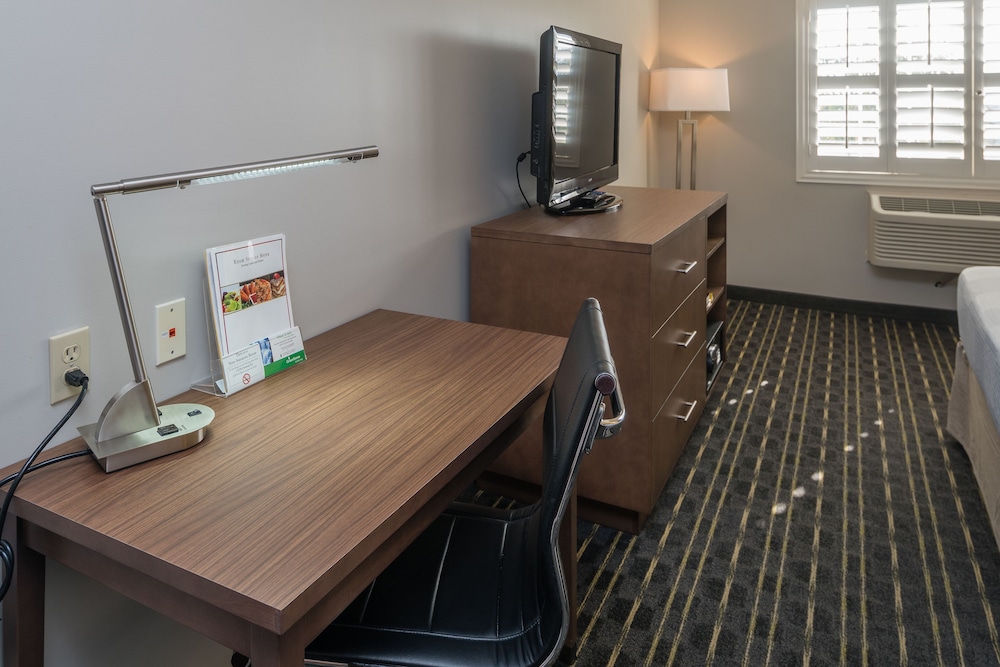 Hotel Aura 36/47