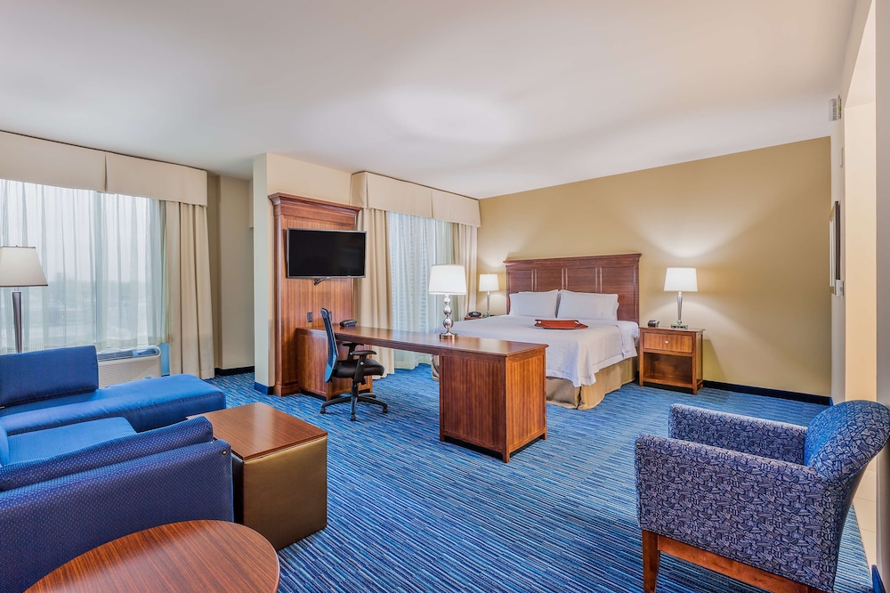 Hampton Inn And Suites Owensboro Downtown Waterfront 24/43