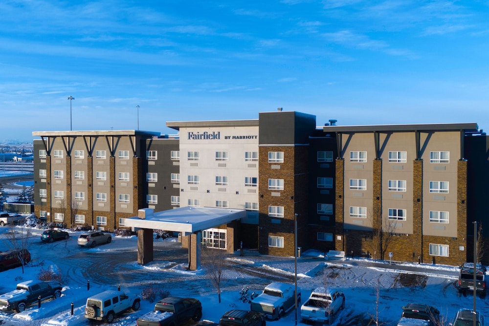 Fairfield Inn & Suites by Marriott Airdrie 2/54
