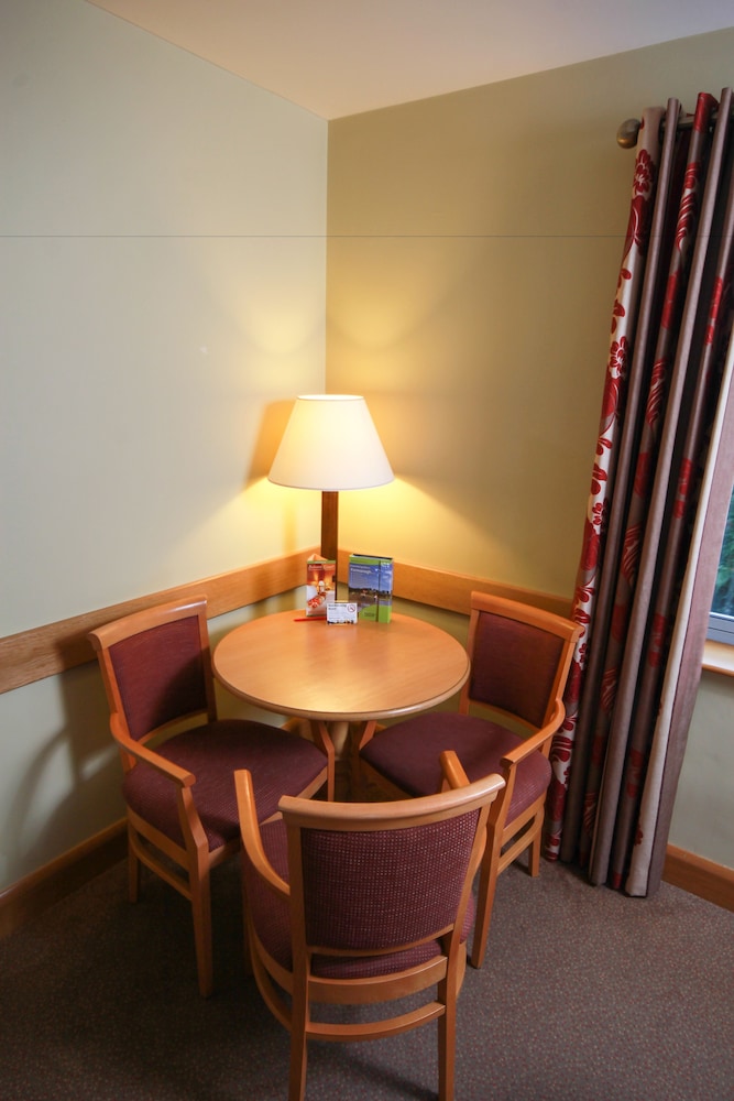 Belmore Court & Motel 45/50