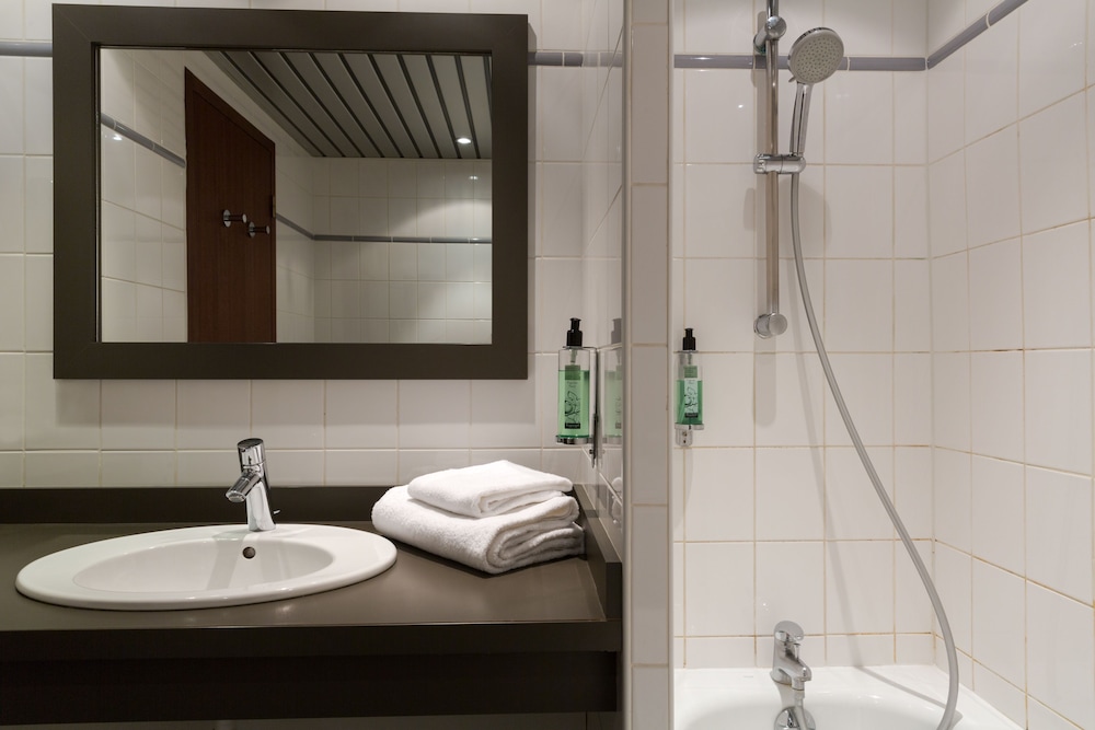 Hotel The Originals du Beryl Lons-le-Saunier - Restaurant Le Loft 19/21