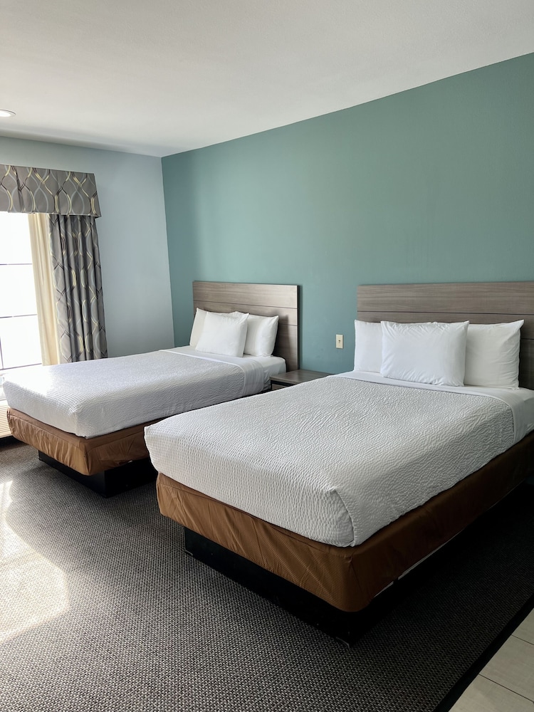 ROOM, 2 DOUBLE BEDS