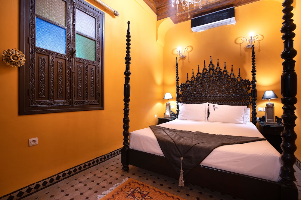 Riad Ben Tachfine 7/50