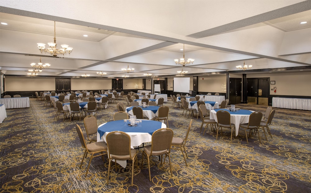 Coast Prince George Hotel by APA 38/50