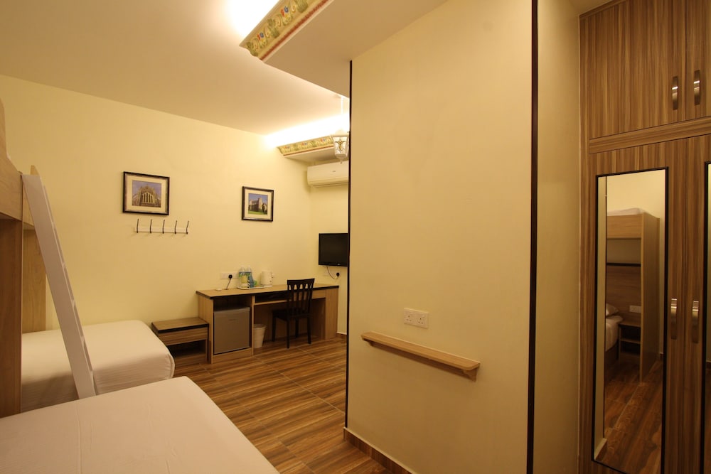 Shamrock Guest House Ii 23/31