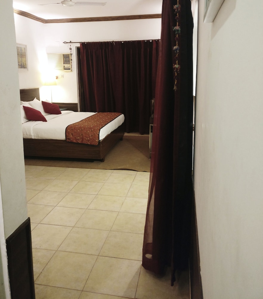 SUPERIOR, DOUBLE BED