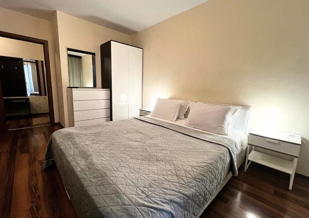 2 Bedrooms, Expanded, Single Bed, Sofa