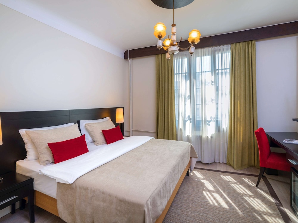 Mercure Belgrade Excelsior 12/50