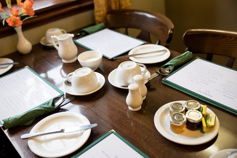 Pack Horse Inn 31/46