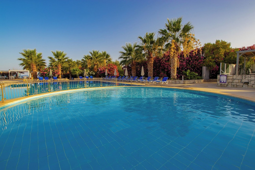 Ladonia Hotels Zemda Gumusluk 18/50