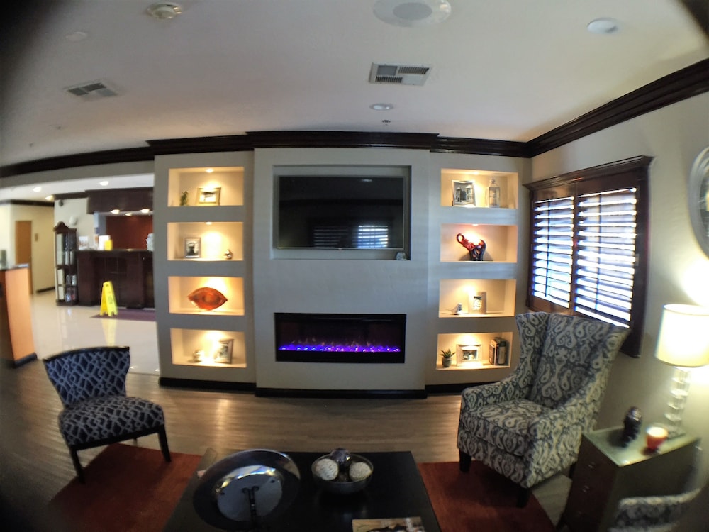 Best Western Anthony/West El Paso 30/42
