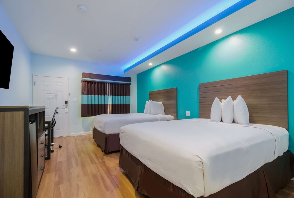غرفة بسريرين كوين للمدخنين، Americas Best Value Inn Aldine Westfield 2/4