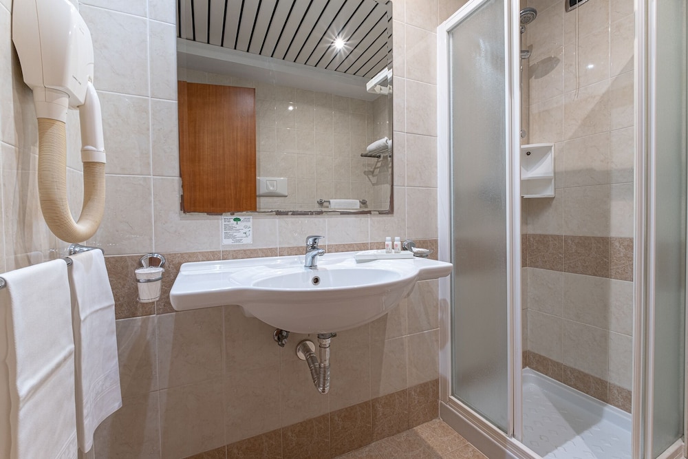 Hotel Relax 44/48