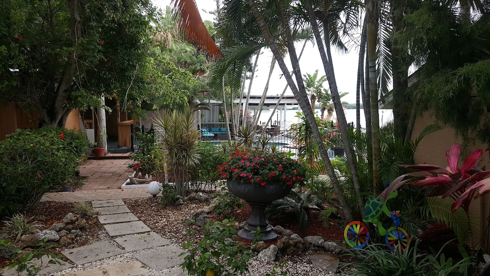 Turtle Beach Resort and Inn 44/50