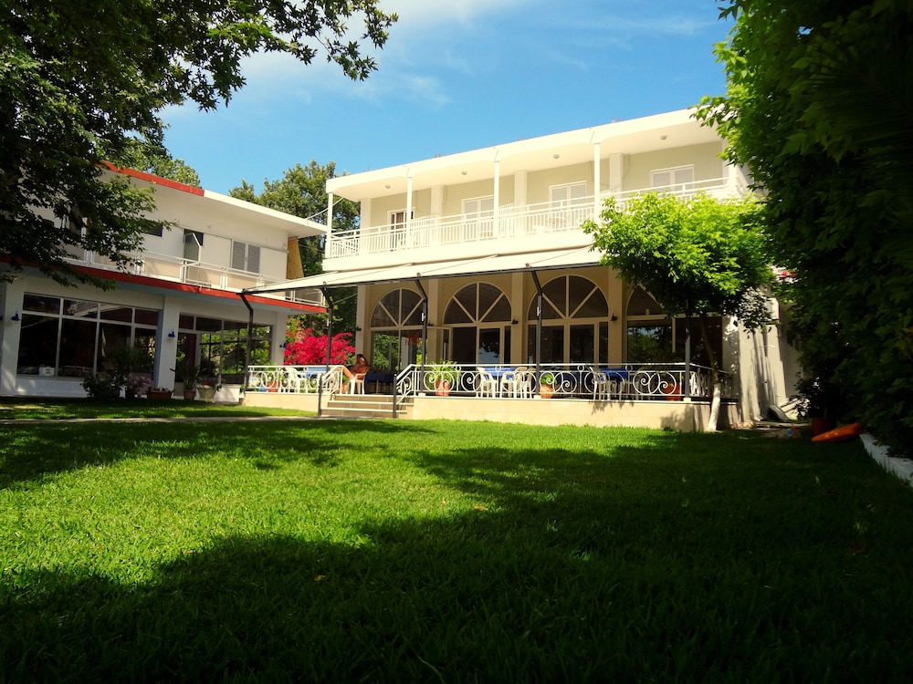 Avra Beach Hotel in LEFKADA