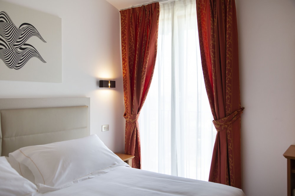 VILLA PARADISO VILLAGE 23/73