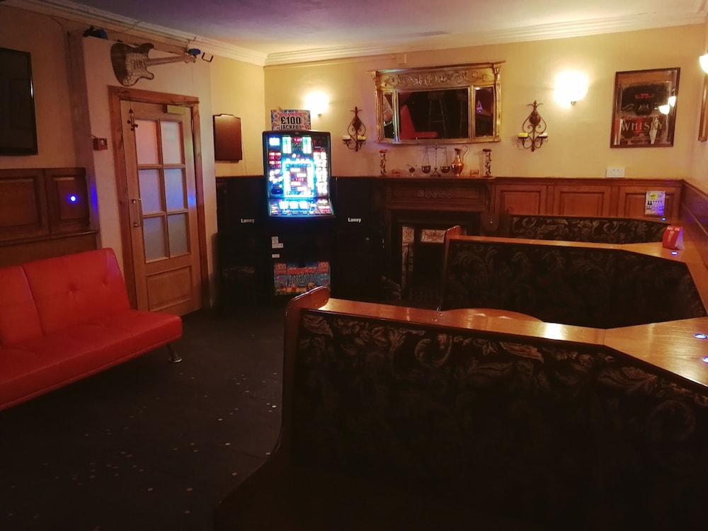 Victoria Hotel 31/47