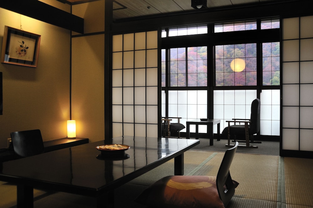 Kutsurogijuku Chiyotaki 31/50