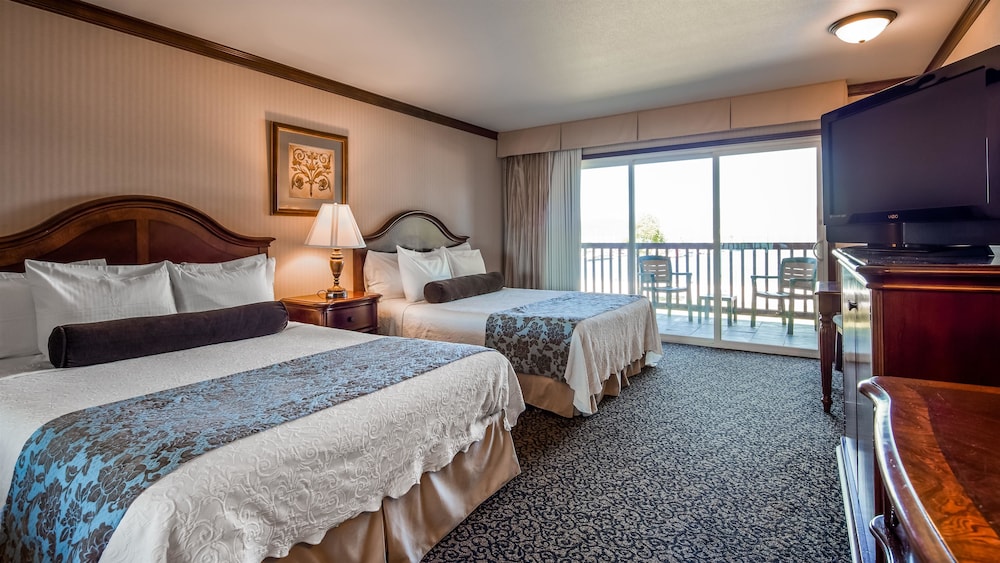 Best Western Edgewater Resort 22/46