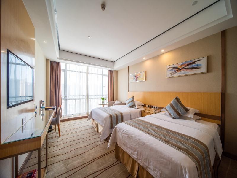 PREMIER, TWIN BEDS
