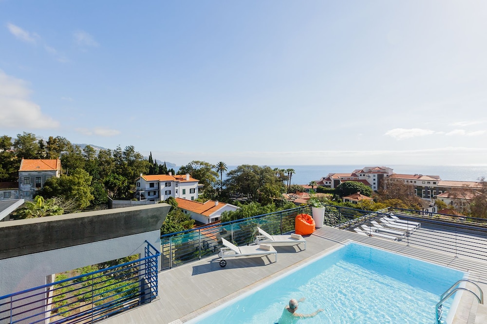 Terrace Mar Suite Hotel 10/60