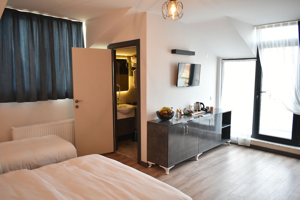 Avcilar Garden Hotel 26/48