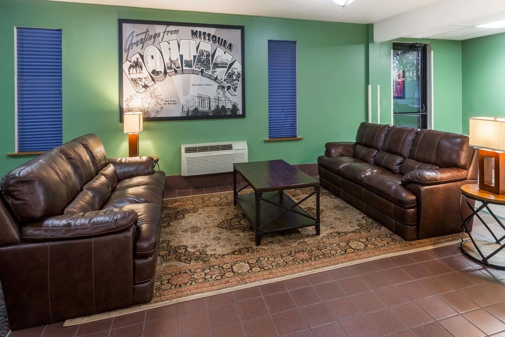 Super 8 by Wyndham Missoula/Reserve St. 10/17
