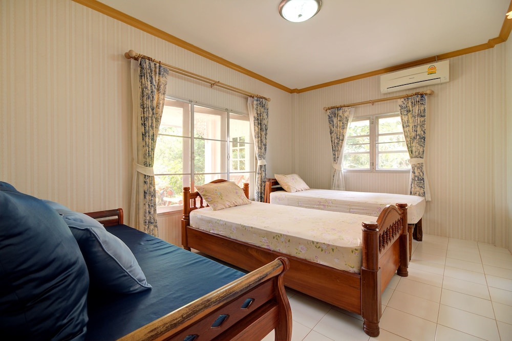 Rosemary House 10/50