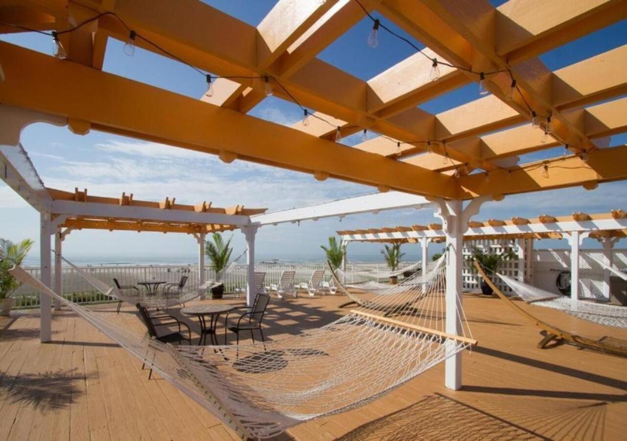 Aqua Beach Hotel 24/50