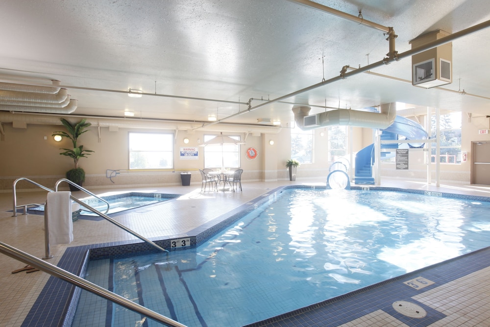Pomeroy Inn Suites At Olds 1/59