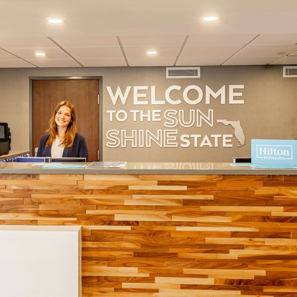 Hampton Inn Gainesville FL 12/66