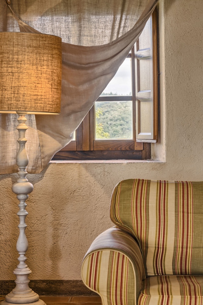 Borgo Di Pietrafitta Relais 37/74