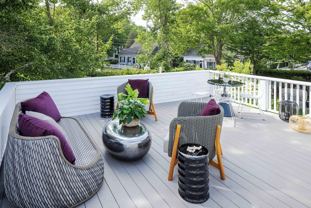 The Richard, The Edgartown Collection 43/51