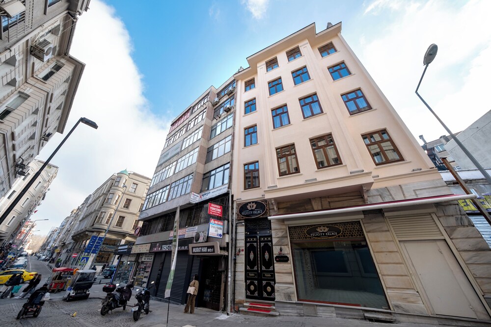 Felicity Palace Sirkeci 11/47