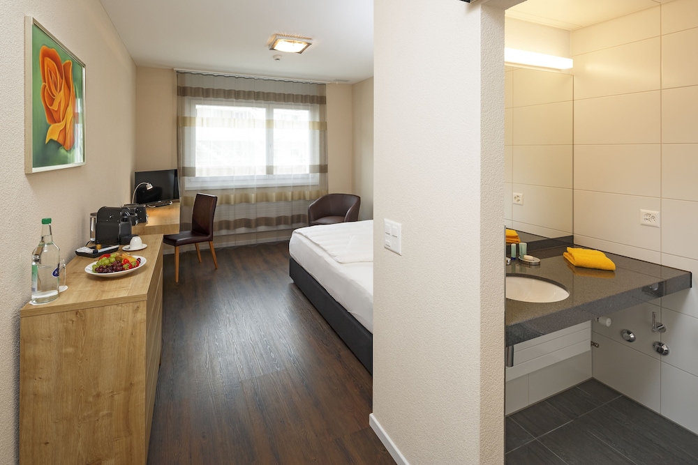 Villmergen Swiss Quality Hotel 36/36