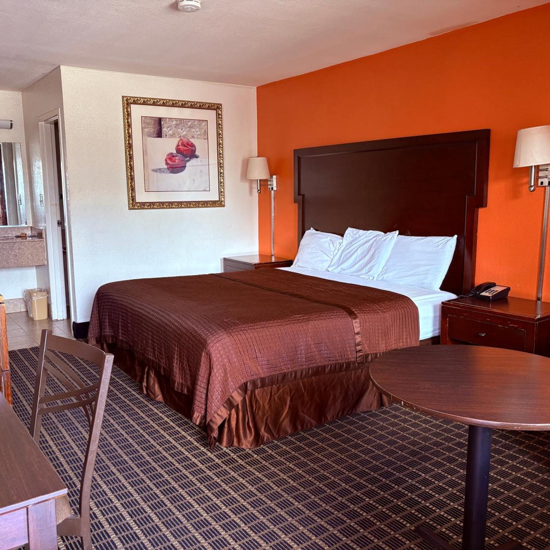 Room, King Bed, Smoking