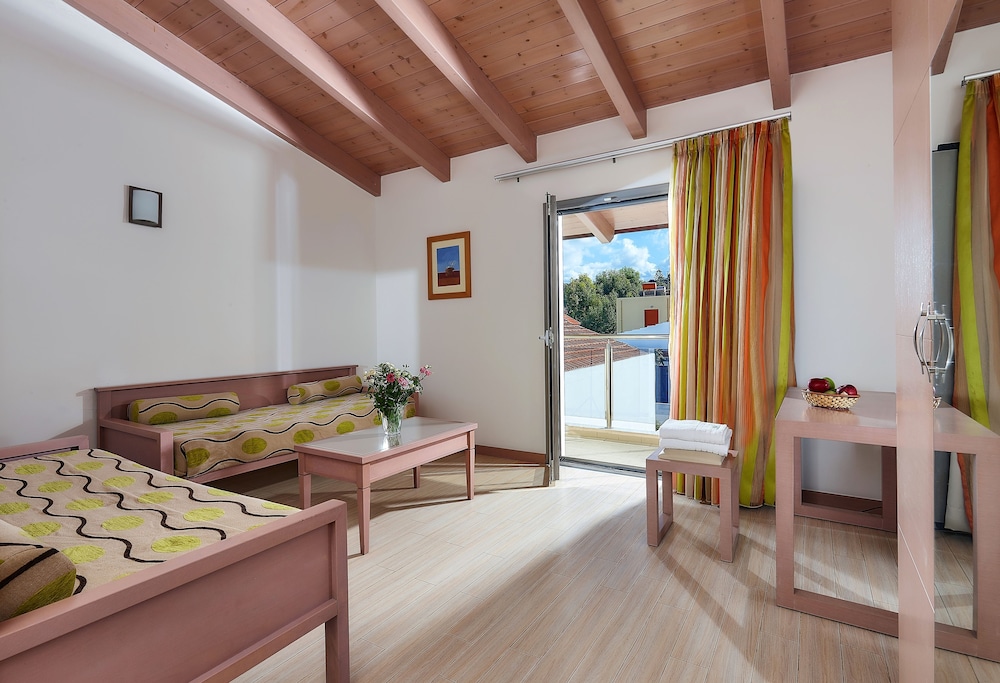 Panormo Beach Hotel 19/32