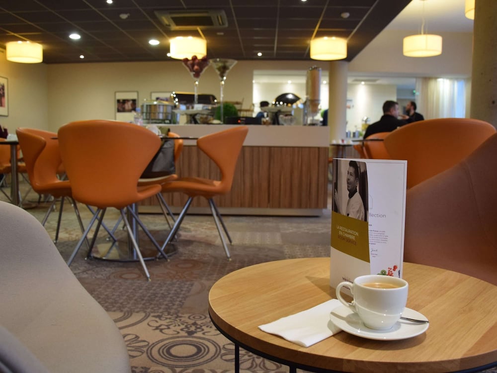 Mercure Valenciennes Centre 58/75