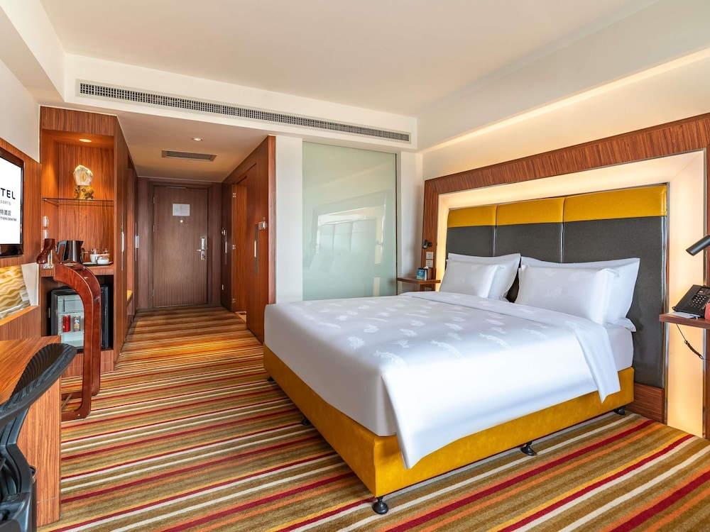 PREMIER, KING BED, EXECUTIVE LEVEL