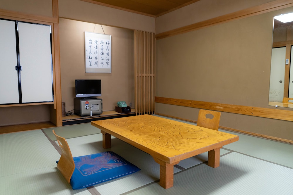 Wakamatsu Honten 27/30