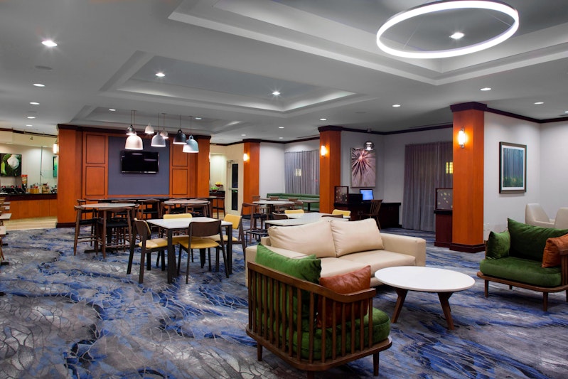 Fairfield Inn Suites By Marriott Montgomery Eastchase Pkwy 27/50