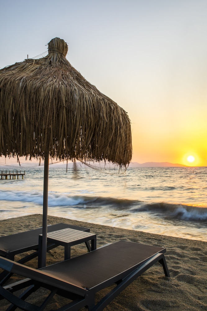 MAIA Luxury Beach Hotel & Spa 40/50