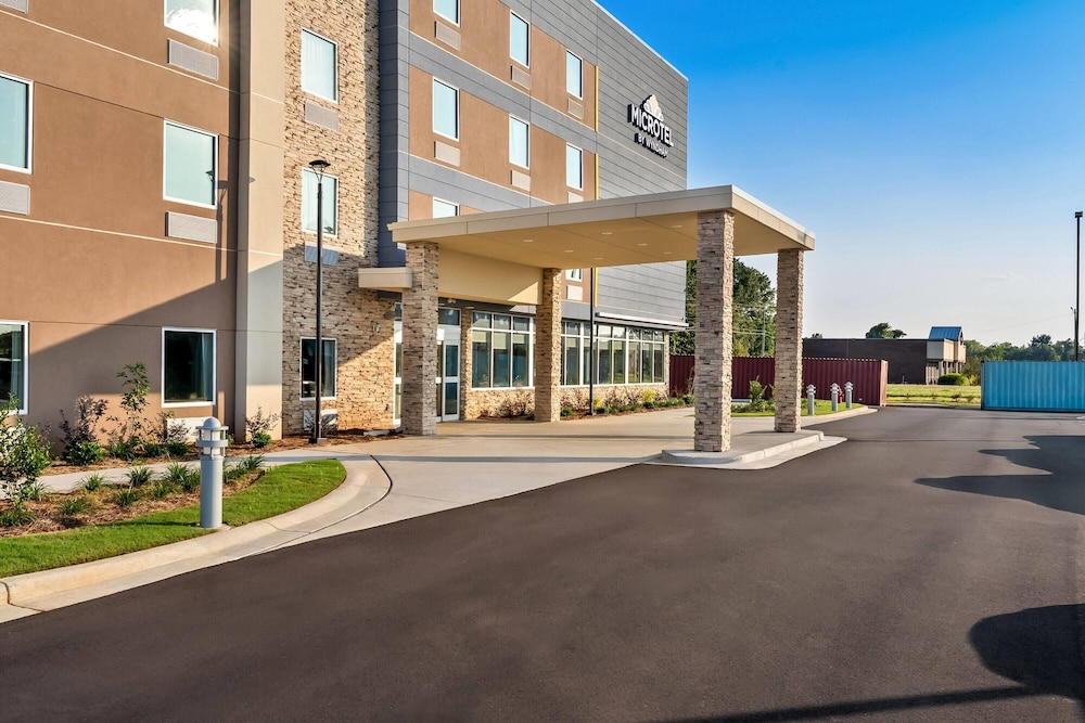 Microtel Inn and Suites by Wyndham Prattville Montgomery 41/50