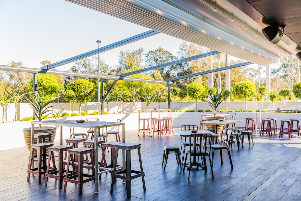 Holiday Inn Warwick Farm 44/69