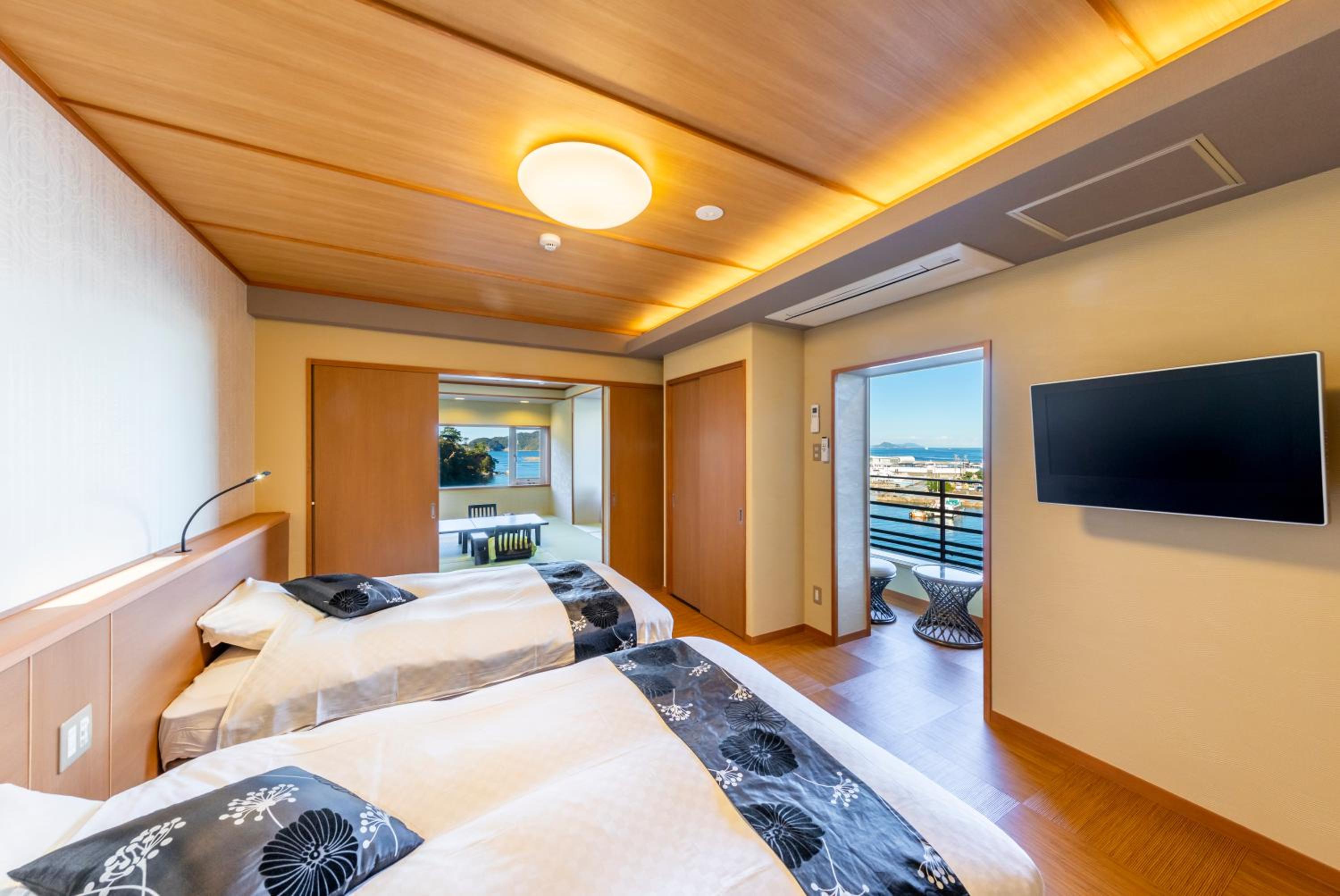 Deluxe, Ocean View, Tatami, South Wing