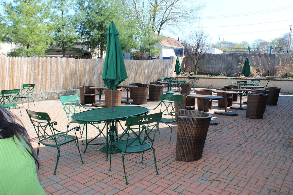 East Norwich Inn-Oyster Bay, Long Island, NY 36/54