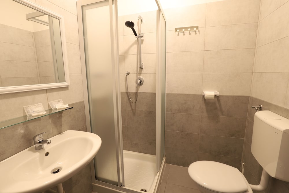 Hotel Golden Milano 23/70