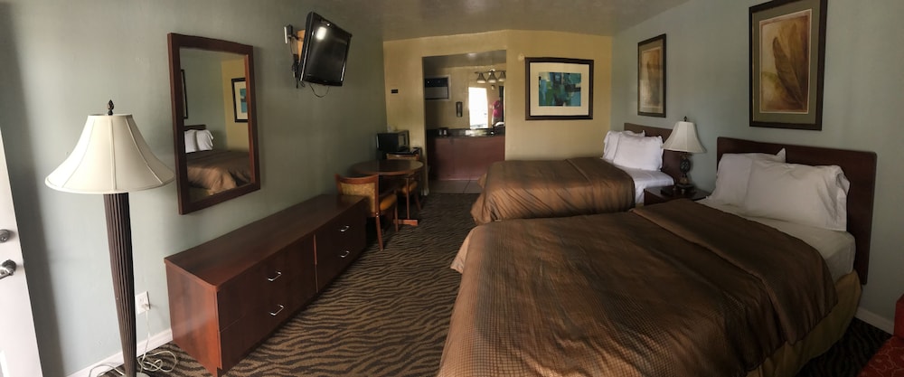Immokalee Inn 12/26